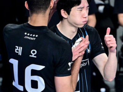 현대캐피탈 4차전서 대한항공 꺾고 시리즈 원점으로