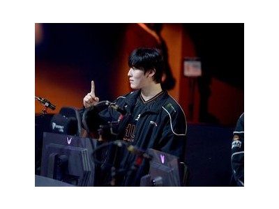 LCK 팀 밴픽 전략 변화에 고전하며 최하위 탈락