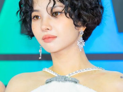 전소연 재계약 후 회사 내 입지 확고하게 다진 듯